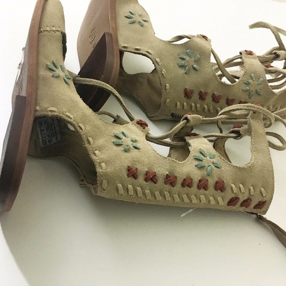 New Musse & Cloud Lace Up Size 6 Gladiator Sandals - Picture 7 of 12